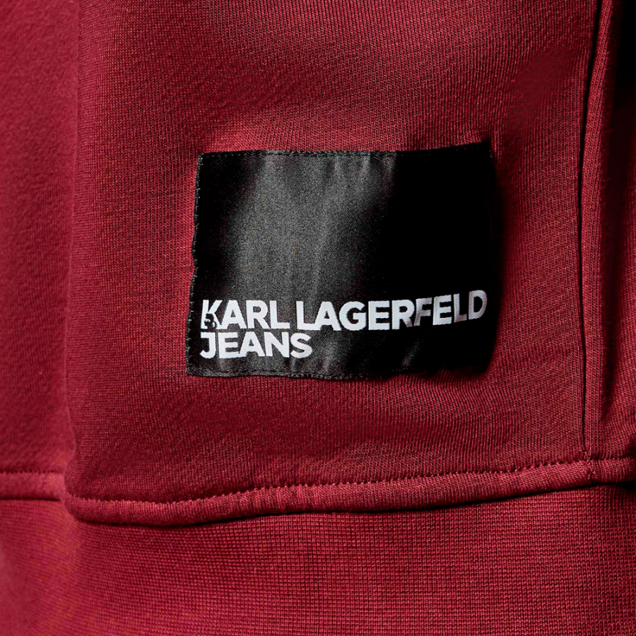 sudadera-con-capucha-con-el-logotipo