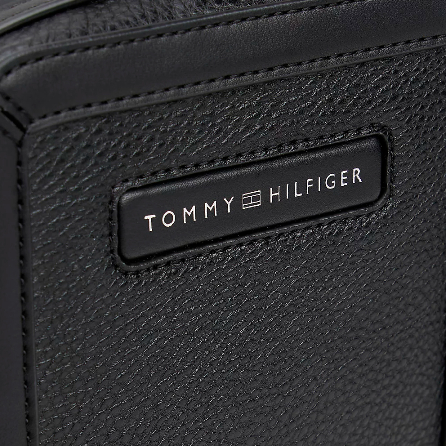 reporter-shoulder-bag-with-logo reporter-shoulder-bag-with-logo