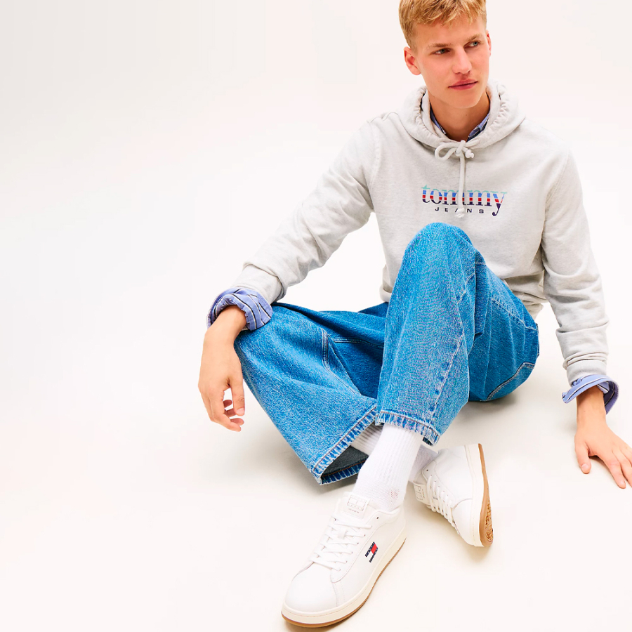 scarpe-da-tennis-in-pelle-d-archivio scarpe-da-tennis-in-pelle-d-archivio