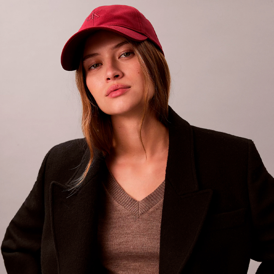 casquette-de-baseball-avec-monogramme-brode