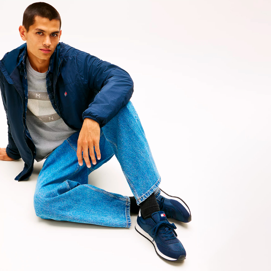 tenis-com-uma-mistura-de-texturas tenis-com-uma-mistura-de-texturas