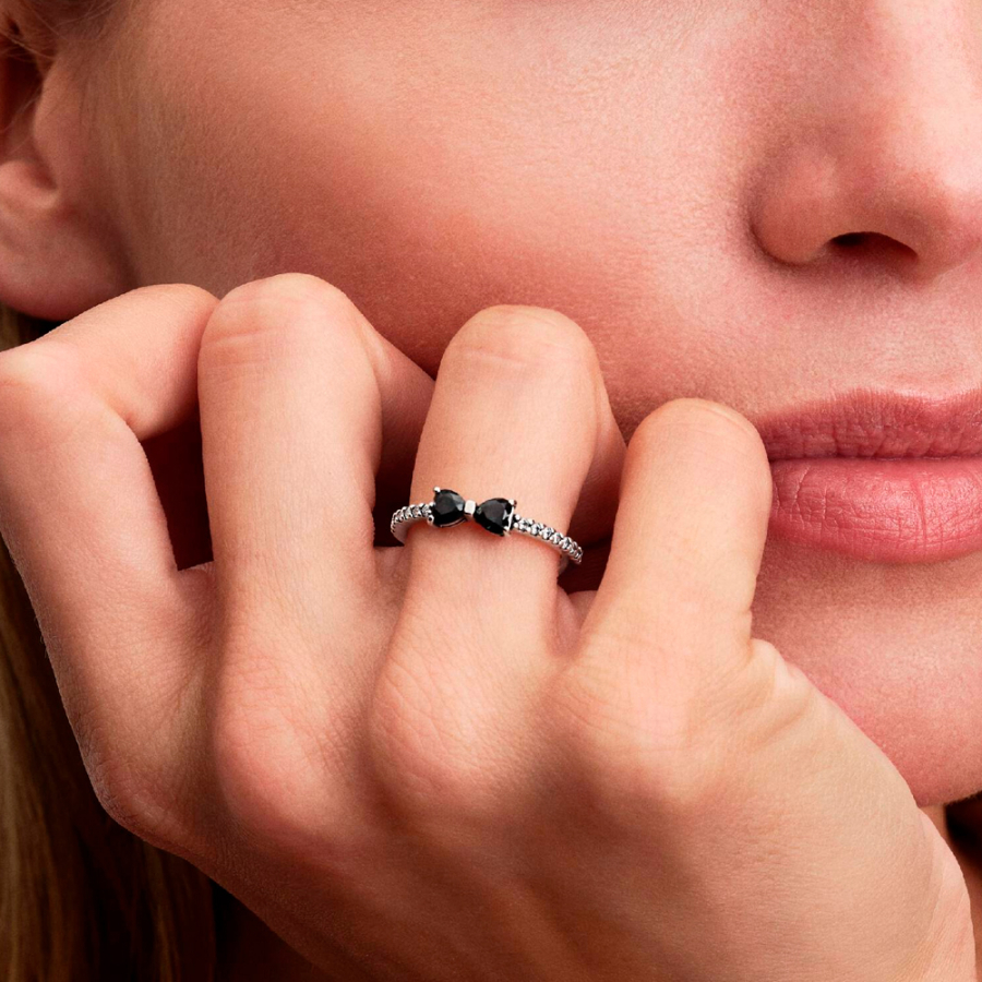 anello-con-fiocco-nero-lucido anello-con-fiocco-nero-lucido