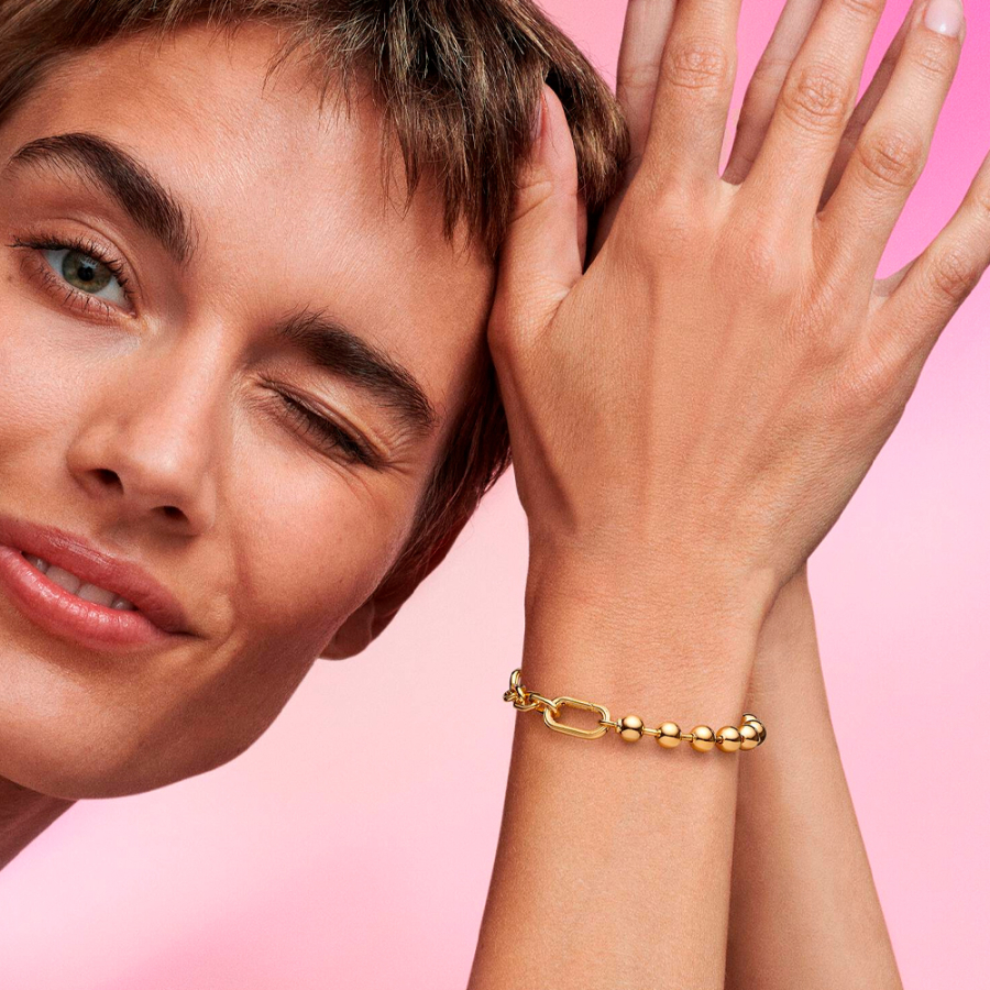 bracelet-with-chain-links-and-metal-spheres