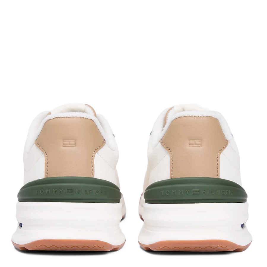 retro-sneakers-with-a-mix-of-textures retro-sneakers-with-a-mix-of-textures