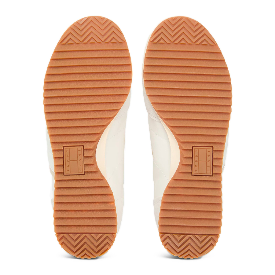 niedrig-geschnittene-ledersneaker