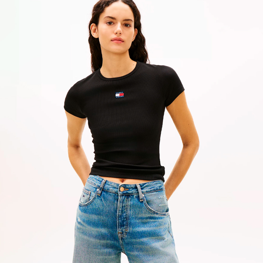 t-shirt-cotele-slim-avec-ecusson