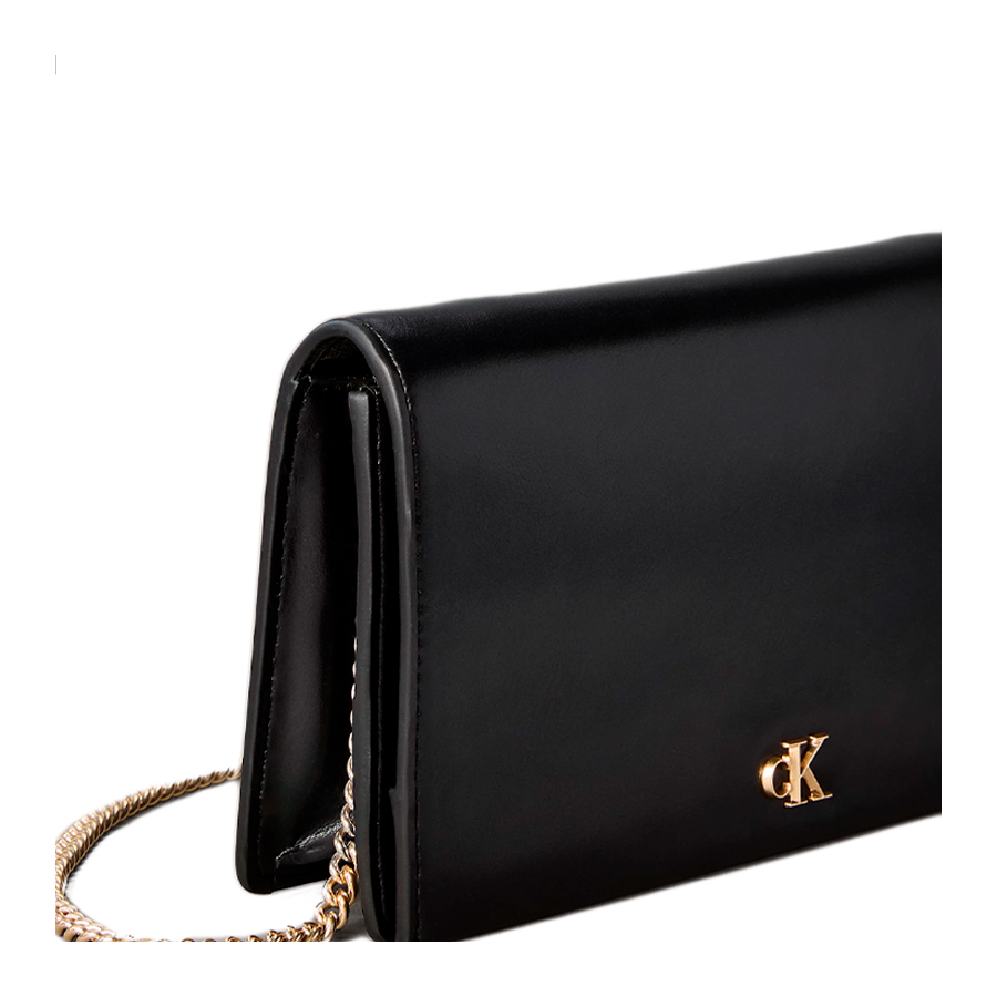 monogrammed-chain-wallet monogrammed-chain-wallet