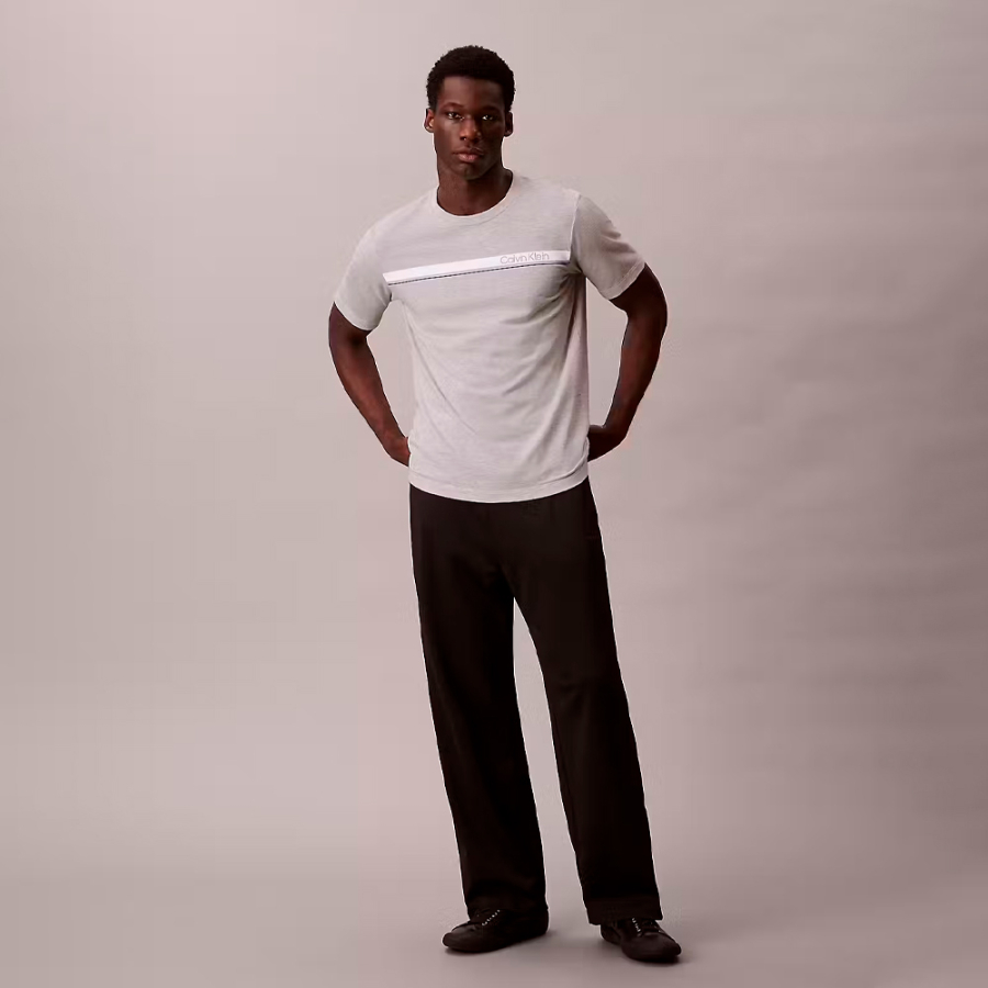 t-shirt-lifestyle t-shirt-lifestyle