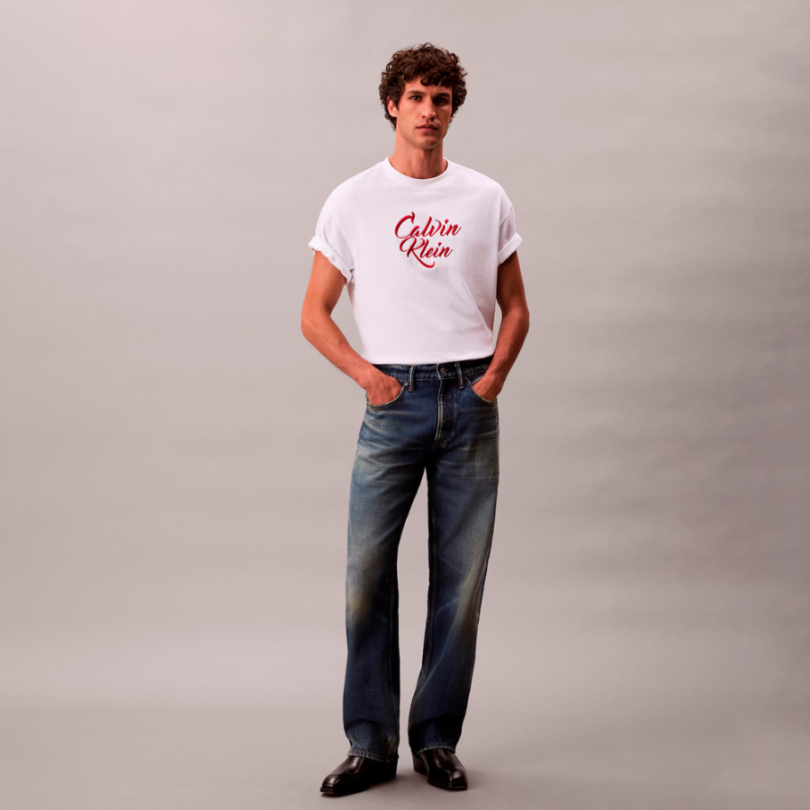 t-shirt-a-graphique-en-ecriture-cursive t-shirt-a-graphique-en-ecriture-cursive