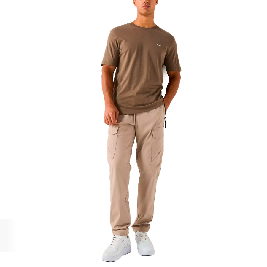 camiseta-com-logotipo-estampado camiseta-com-logotipo-estampado