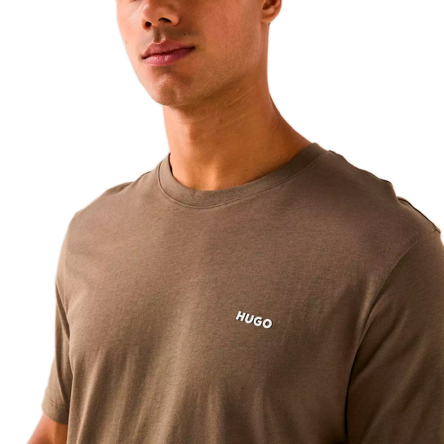 camiseta-con-logo-estampado camiseta-con-logo-estampado