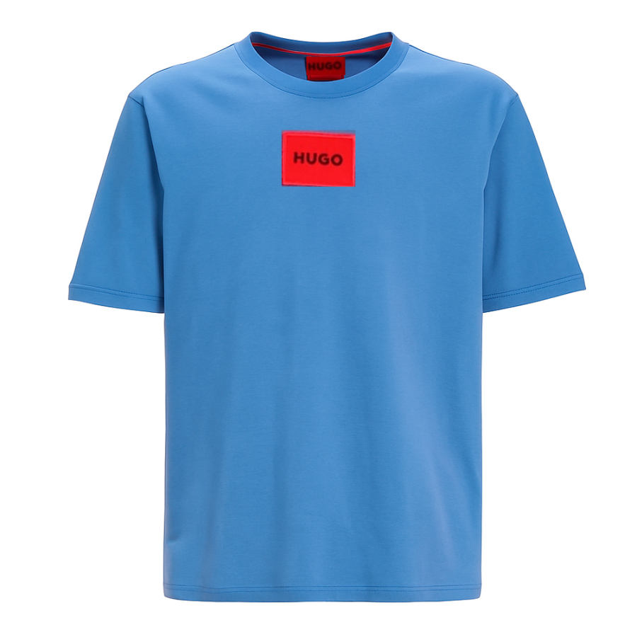 t-shirt-mit-logo-etikett t-shirt-mit-logo-etikett