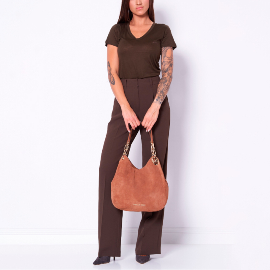 maglietta-con-scollo-a-v maglietta-con-scollo-a-v