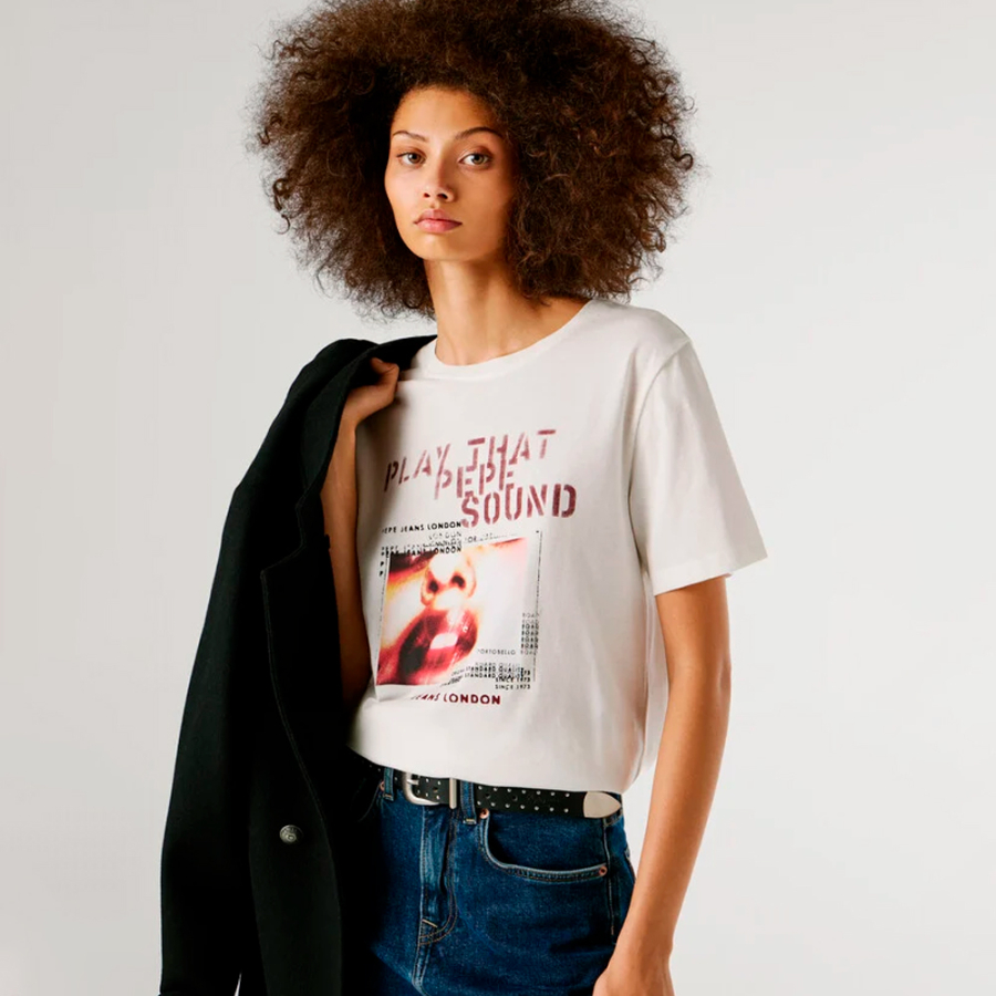 t-shirt-a-imprime-graphique