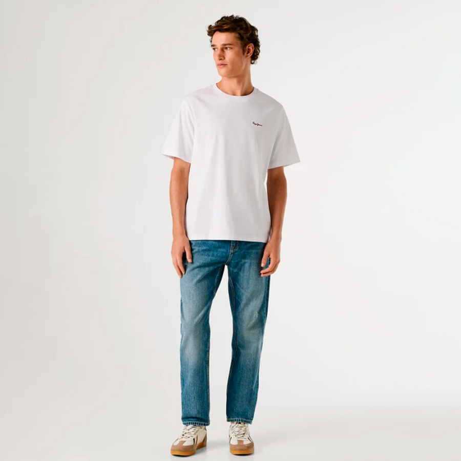 normal-geschnittenes-t-shirt-mit-aufgedrucktem-logo