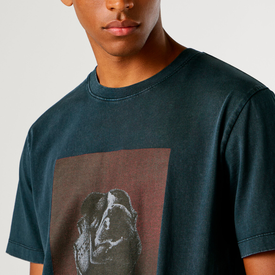 normal-geschnittenes-t-shirt-mit-grafikdruck normal-geschnittenes-t-shirt-mit-grafikdruck