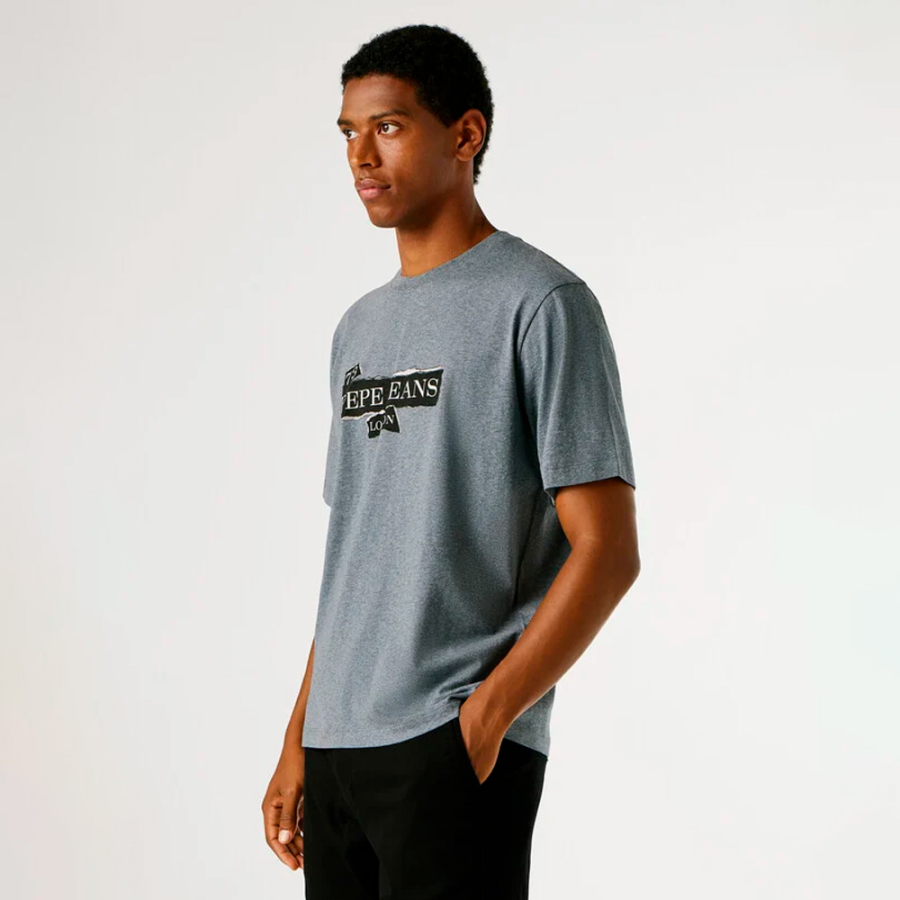 normal-geschnittenes-t-shirt-mit-aufgedrucktem-logo