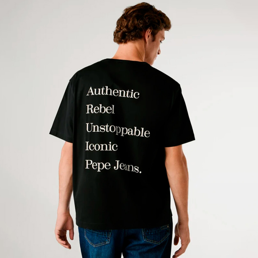 camiseta-com-estampa-nas-costas-modelagem-folgada camiseta-com-estampa-nas-costas-modelagem-folgada