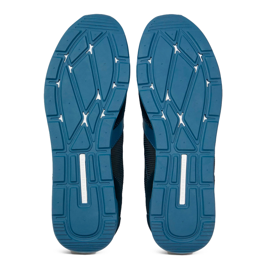 zapatillas-de-ante-con-mezcla-de-texturas