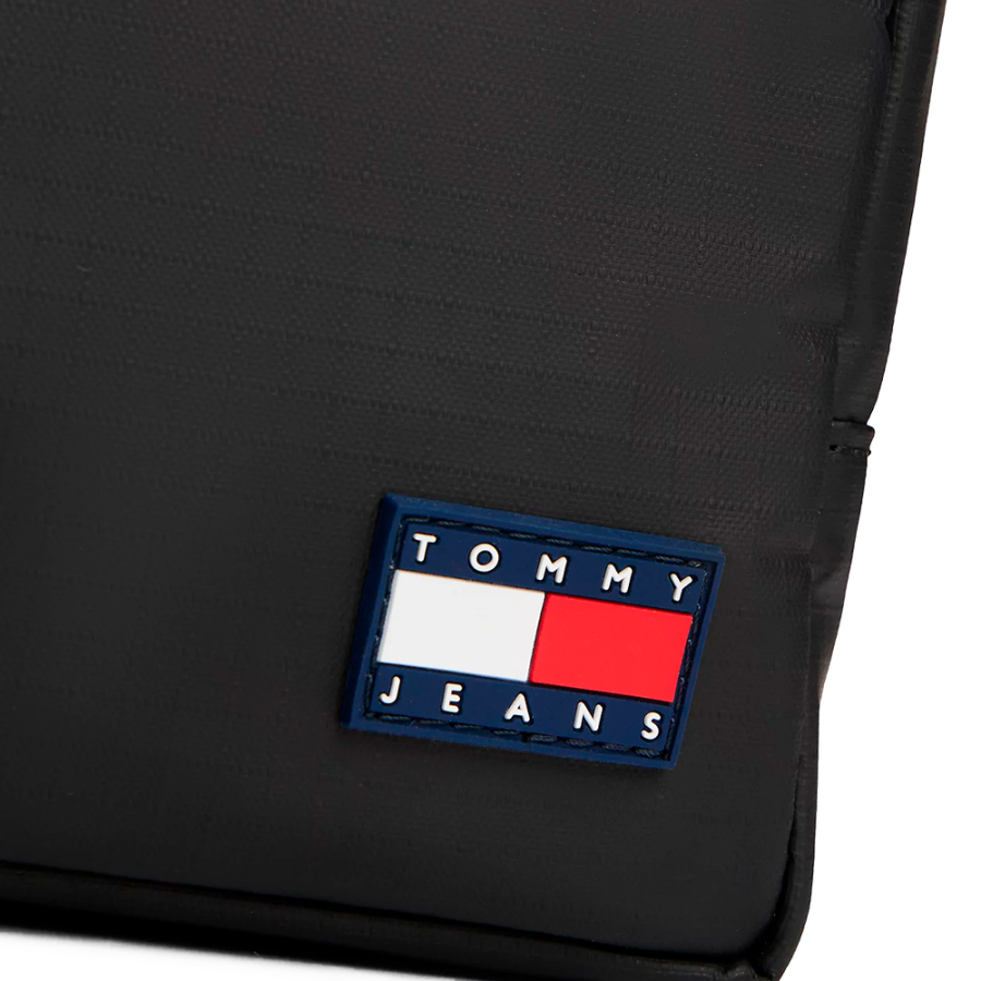 essential-tech-ripstop-fabric-toiletry-bag essential-tech-ripstop-fabric-toiletry-bag