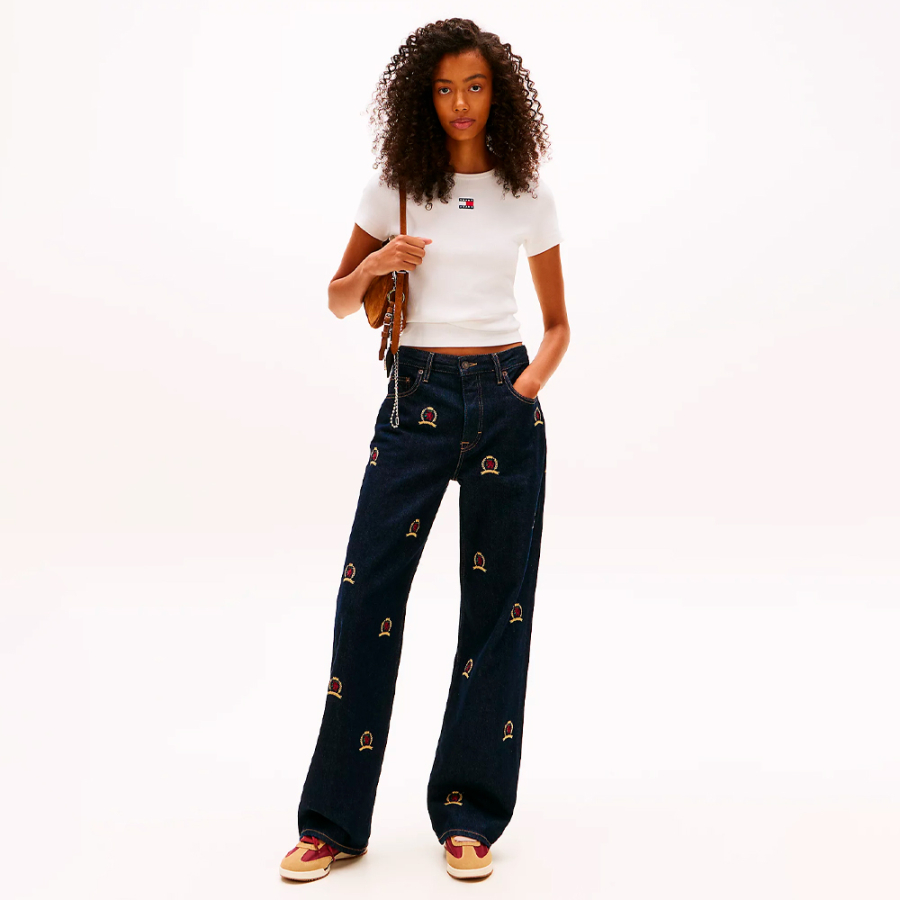 camiseta-canelada-justa-com-aplique camiseta-canelada-justa-com-aplique