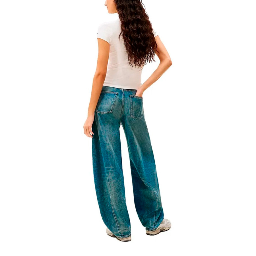 camiseta-com-logotipo-slim-essentials camiseta-com-logotipo-slim-essentials