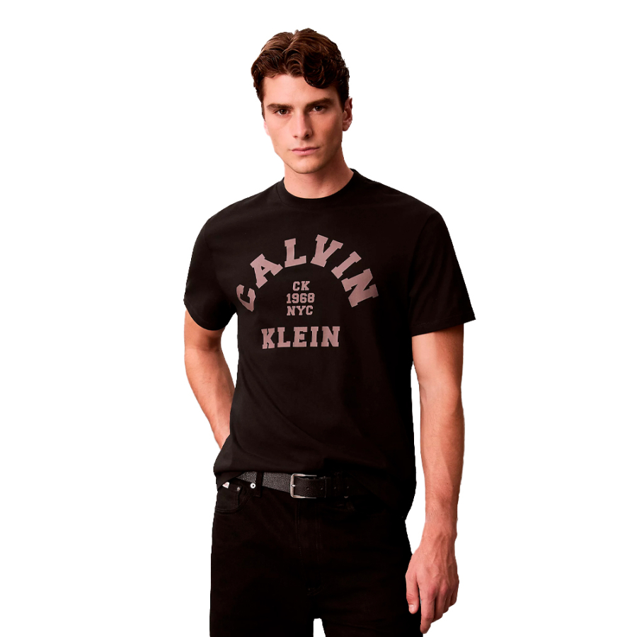 loose-fitting-varsity-t-shirt-with-graphic-logo