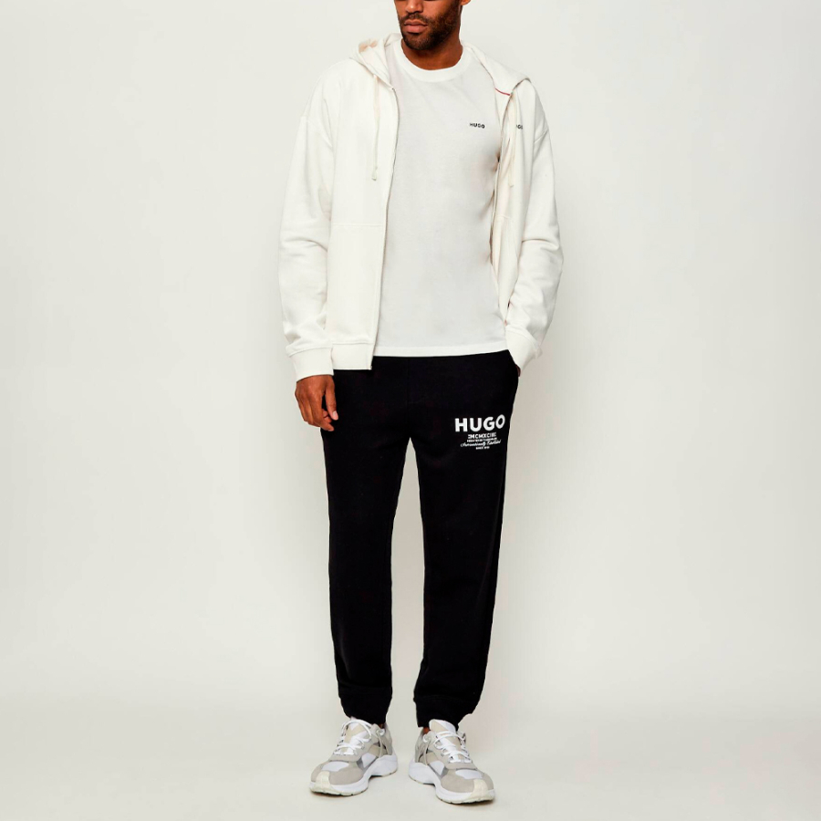 t-shirt-avec-logo-imprime