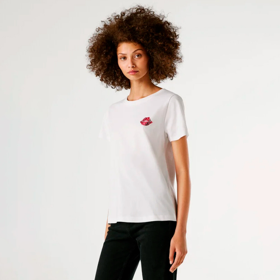 t-shirt-a-imprime-graphique