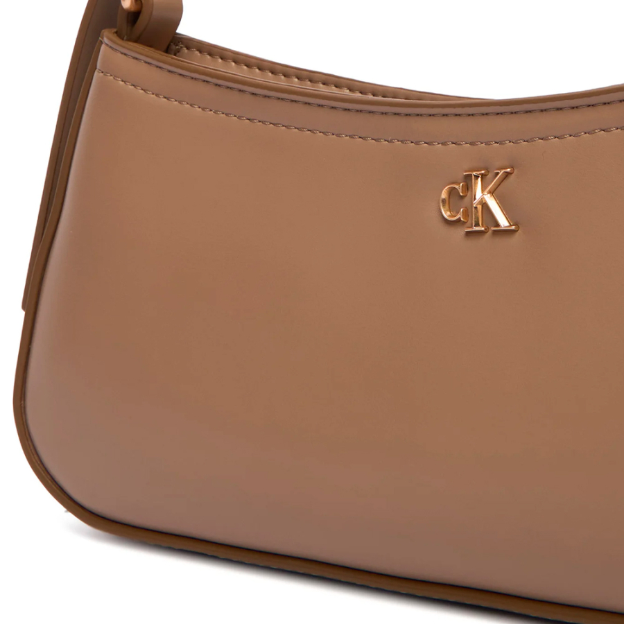 bolso-de-hombro-con-herraje-con-logo-monograma bolso-de-hombro-con-herraje-con-logo-monograma