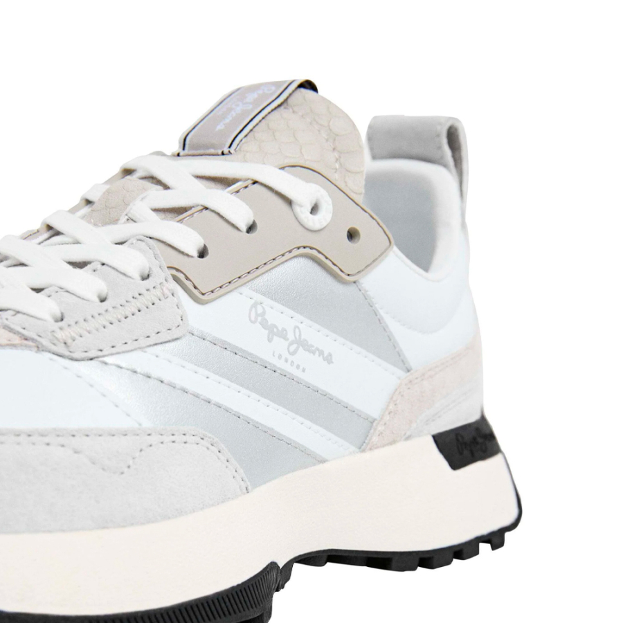 sneakers-con-dettagli-in-suede