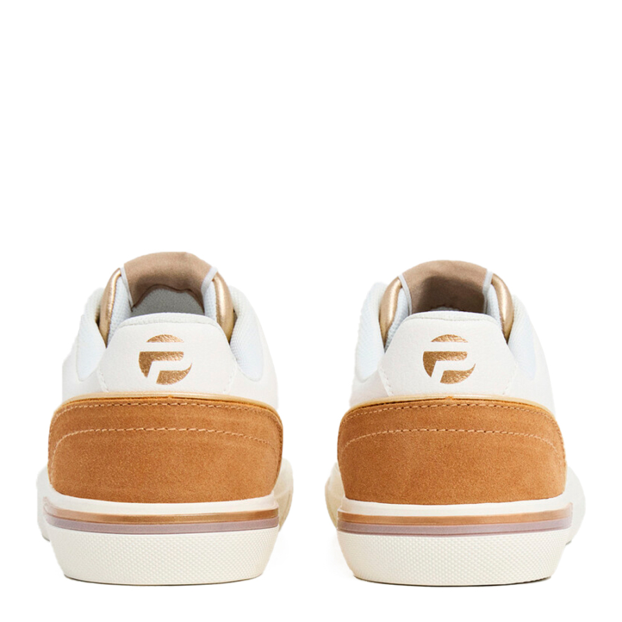 baskets-classiques-avec-details-en-daim