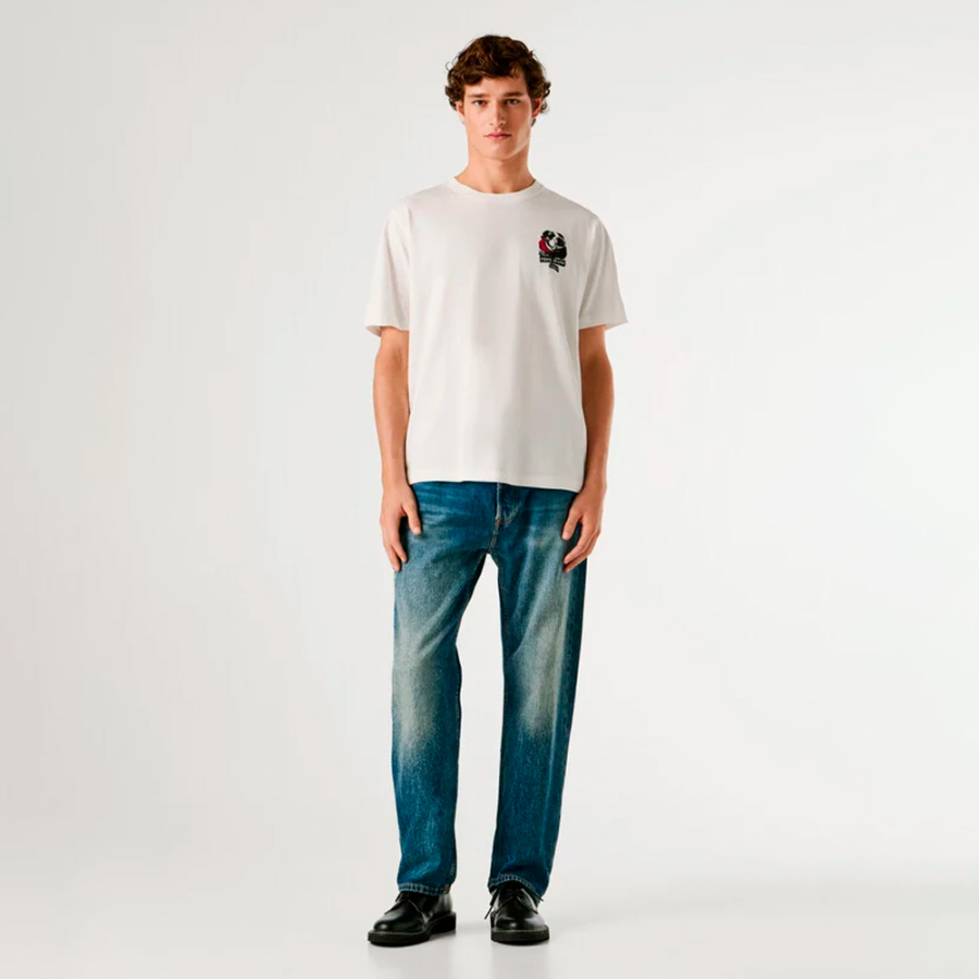 normal-geschnittenes-t-shirt-mit-grafikdruck