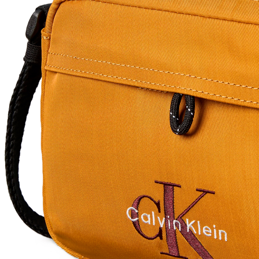 bolsa-de-ombro-para-camera-em-nylon-com-logotipo-em-destaque