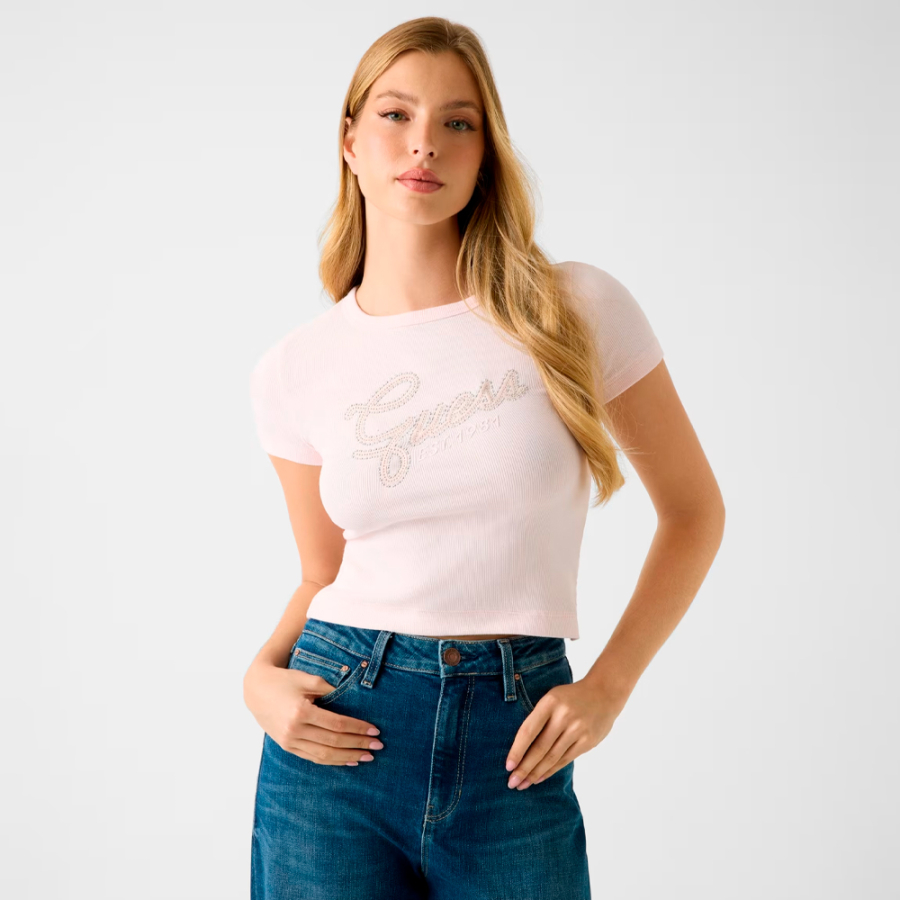 t-shirt-mit-glitzer-im-logo