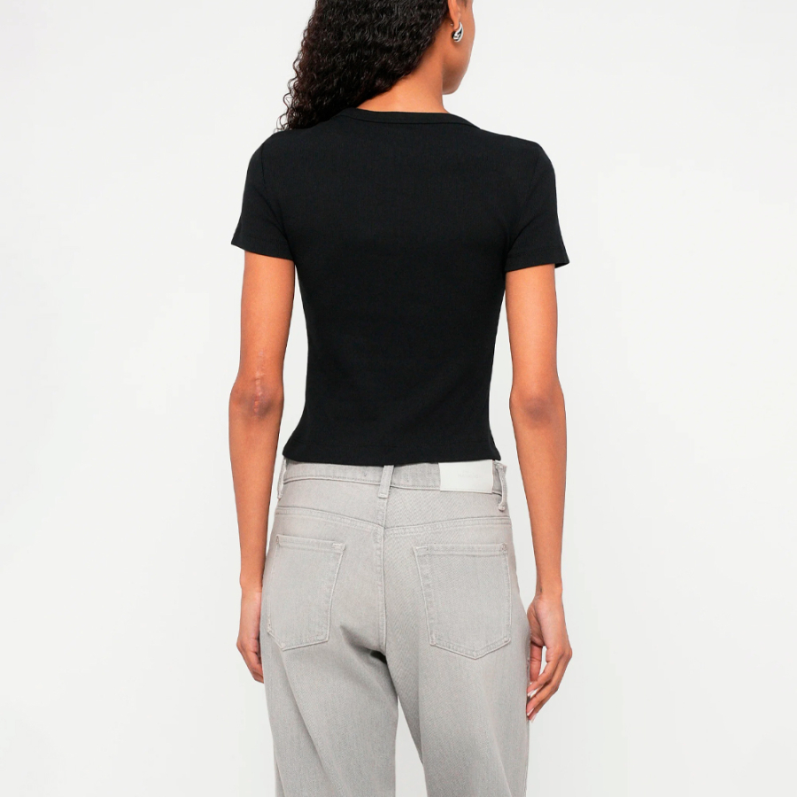 maglietta-con-glitter-nel-logo