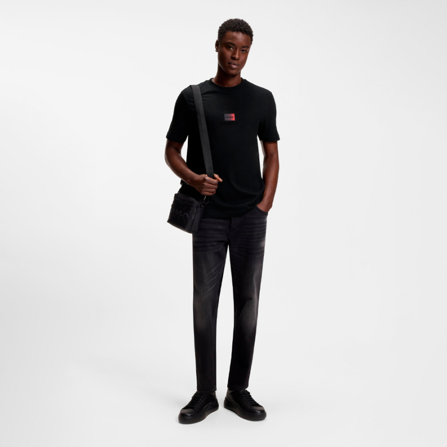 t-shirt-gradient-logo-label