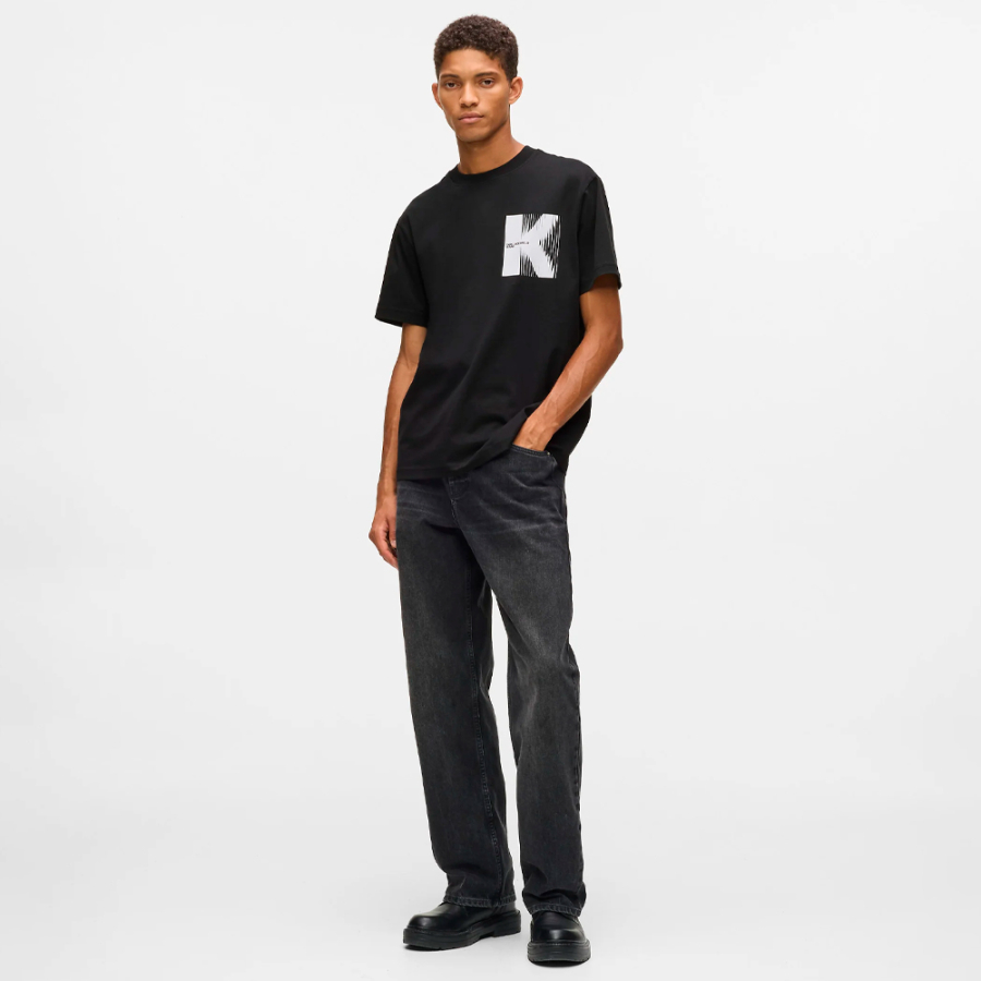 t-shirt-mit-k-aufdruck