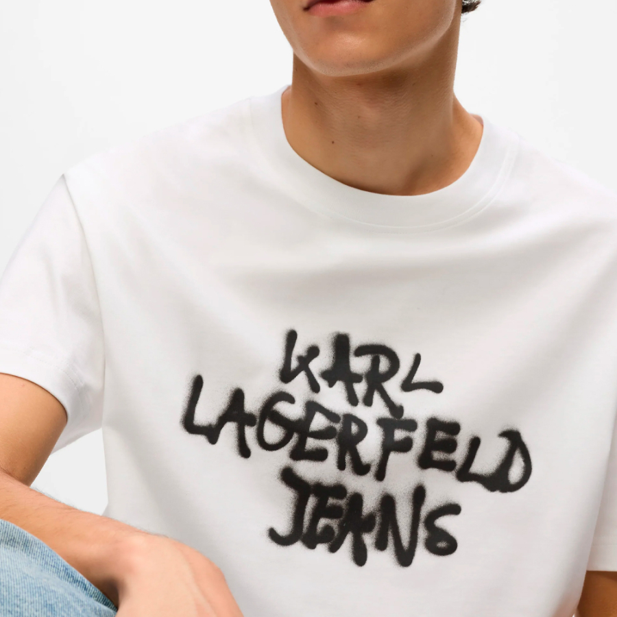 t-shirt-mit-graffiti-b1m17065