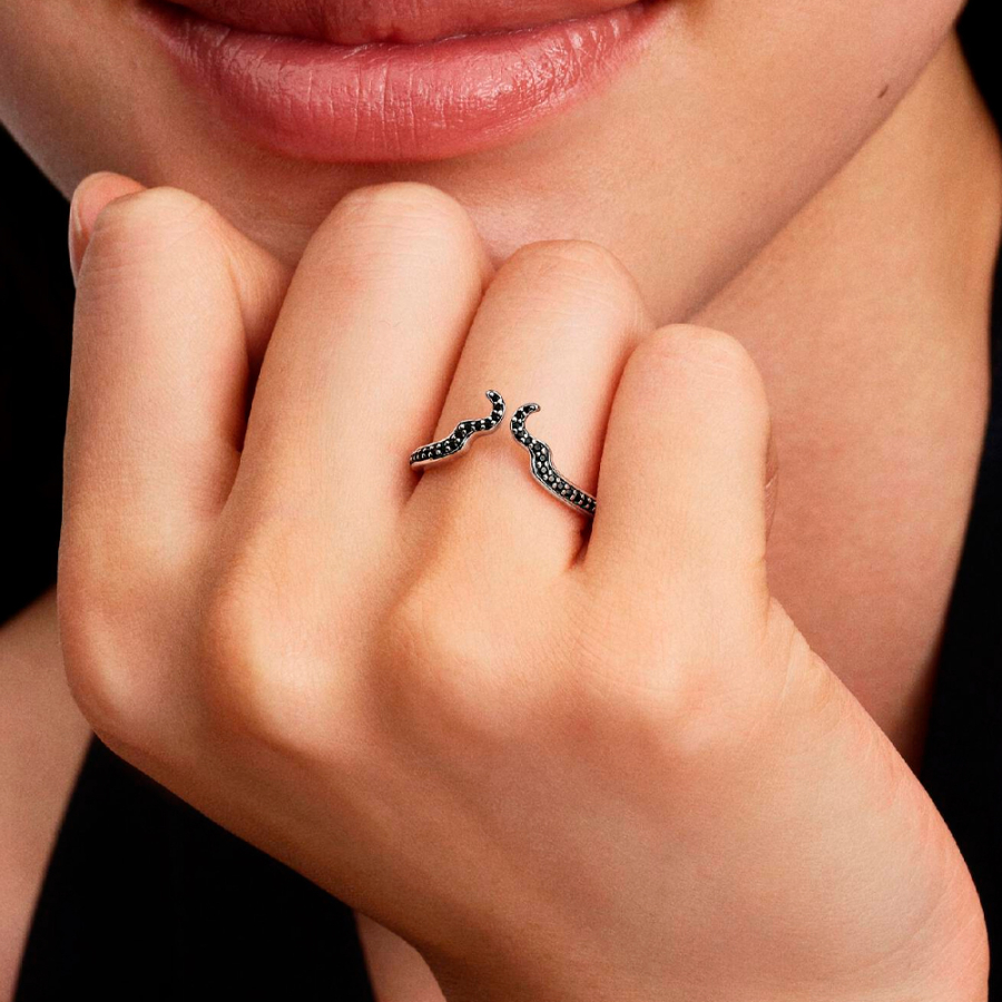 maleficent-ring-aus-disney-bosewichten