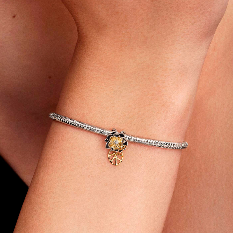 disney-princess-tiana-lotus-flower-lab-diamond-charm disney-princess-tiana-lotus-flower-lab-diamond-charm