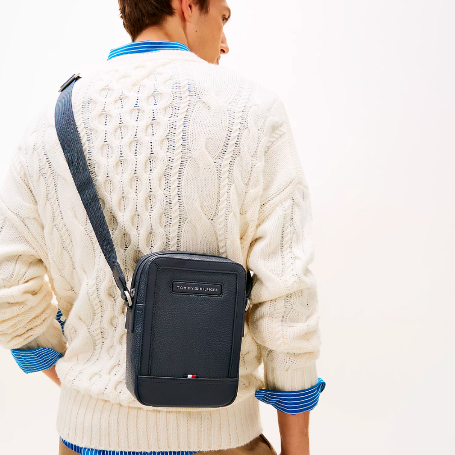 bolsa-de-ombro-estilo-reporter-com-logotipo