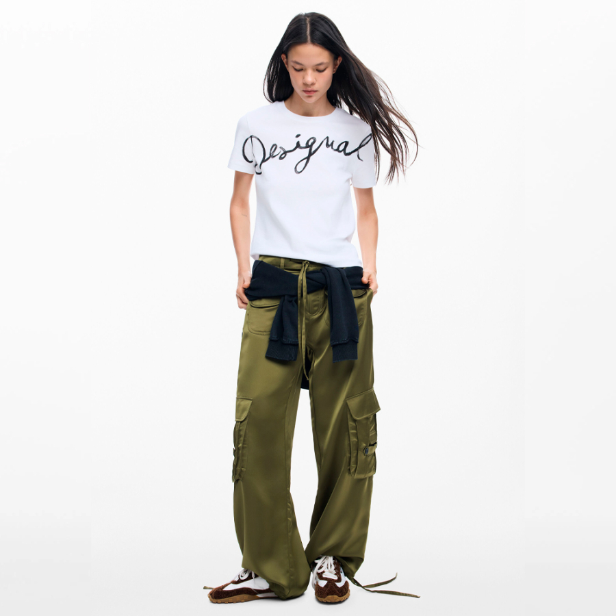 t-shirt-in-maglia-con-logo