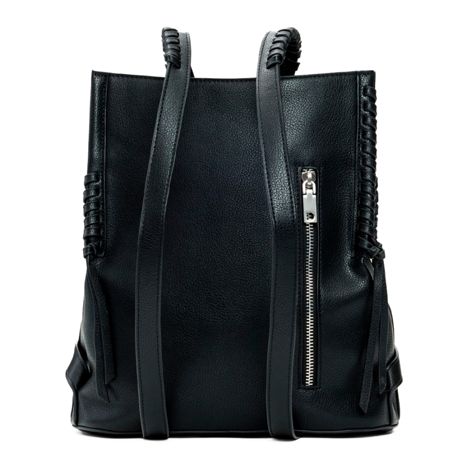 mittelgrosser-rucksack-mit-herzanhanger