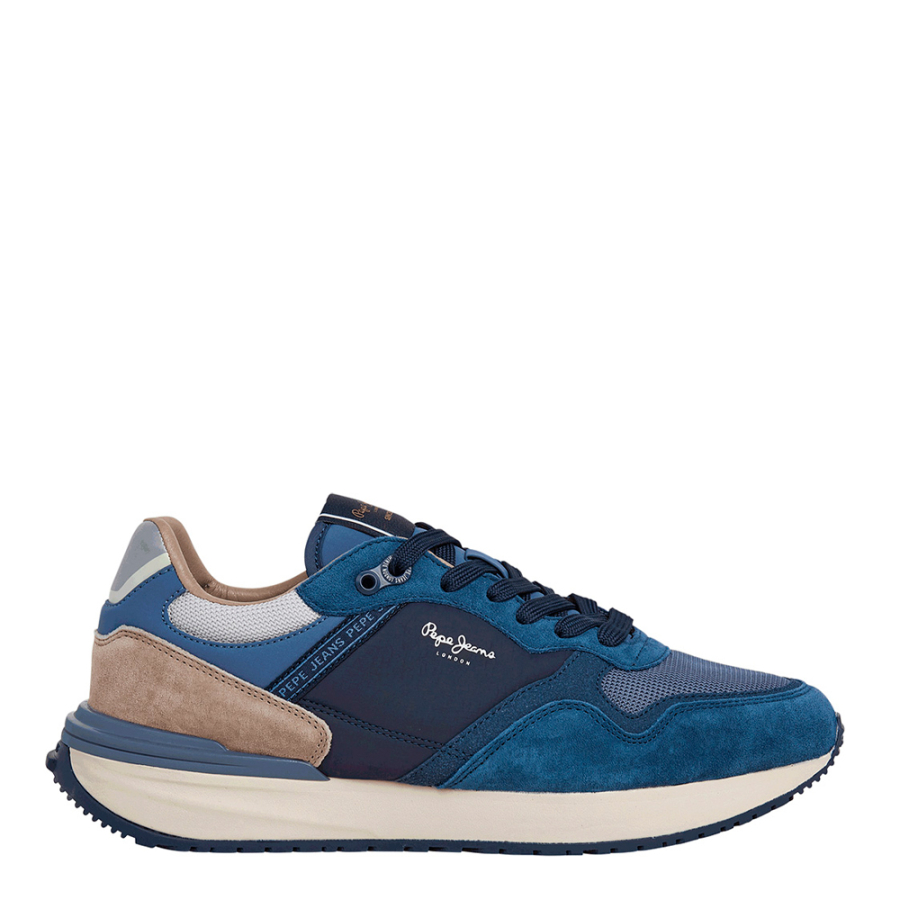 baskets-avec-details-en-daim