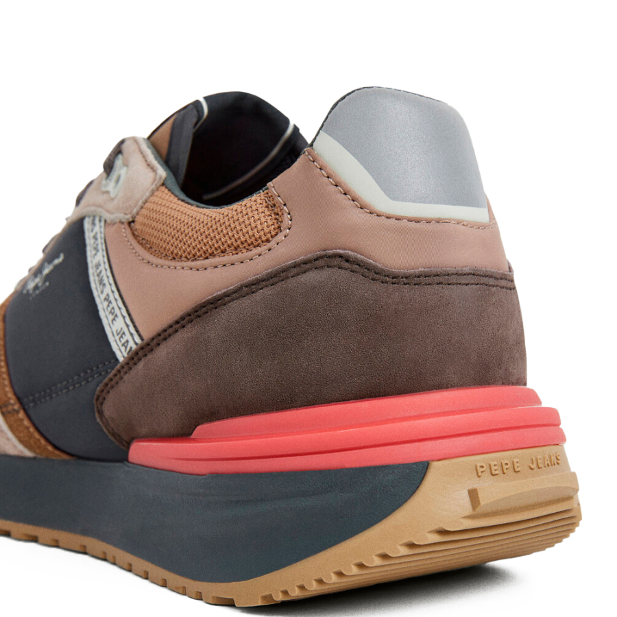 sneakers-with-suede-details sneakers-with-suede-details