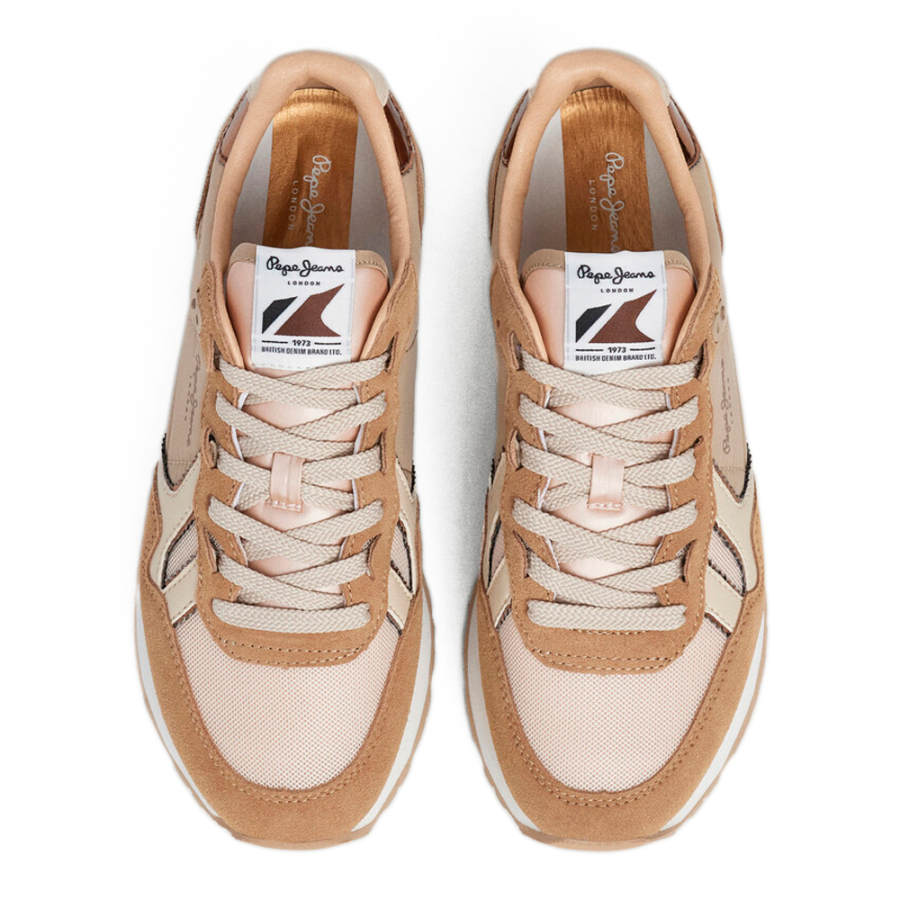 retro-british-running-shoes