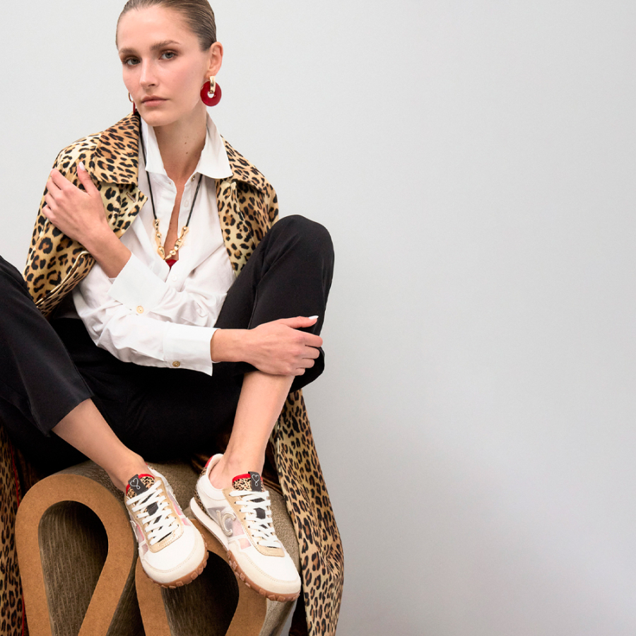 sneaker-mit-mesh-gewebe-und-animal-print