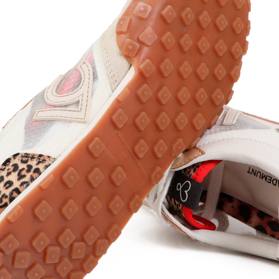 tenis-com-tecido-de-malha-e-estampa-animal