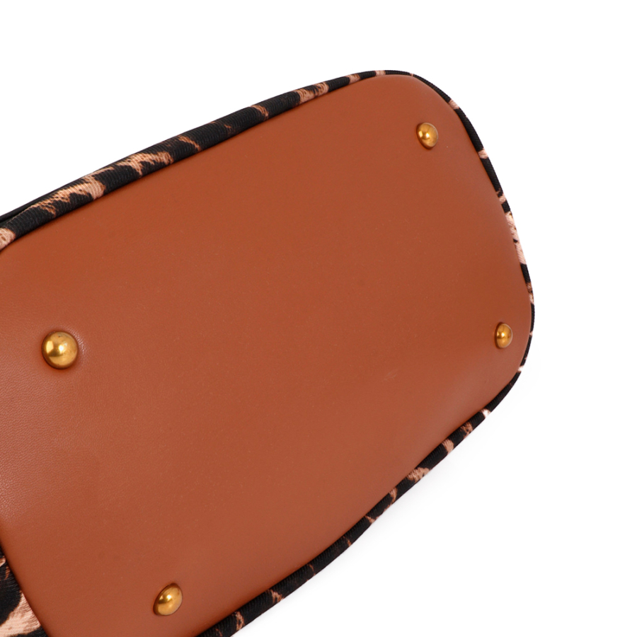 sac-cabas-imprime-leopard-et-effet-cuir